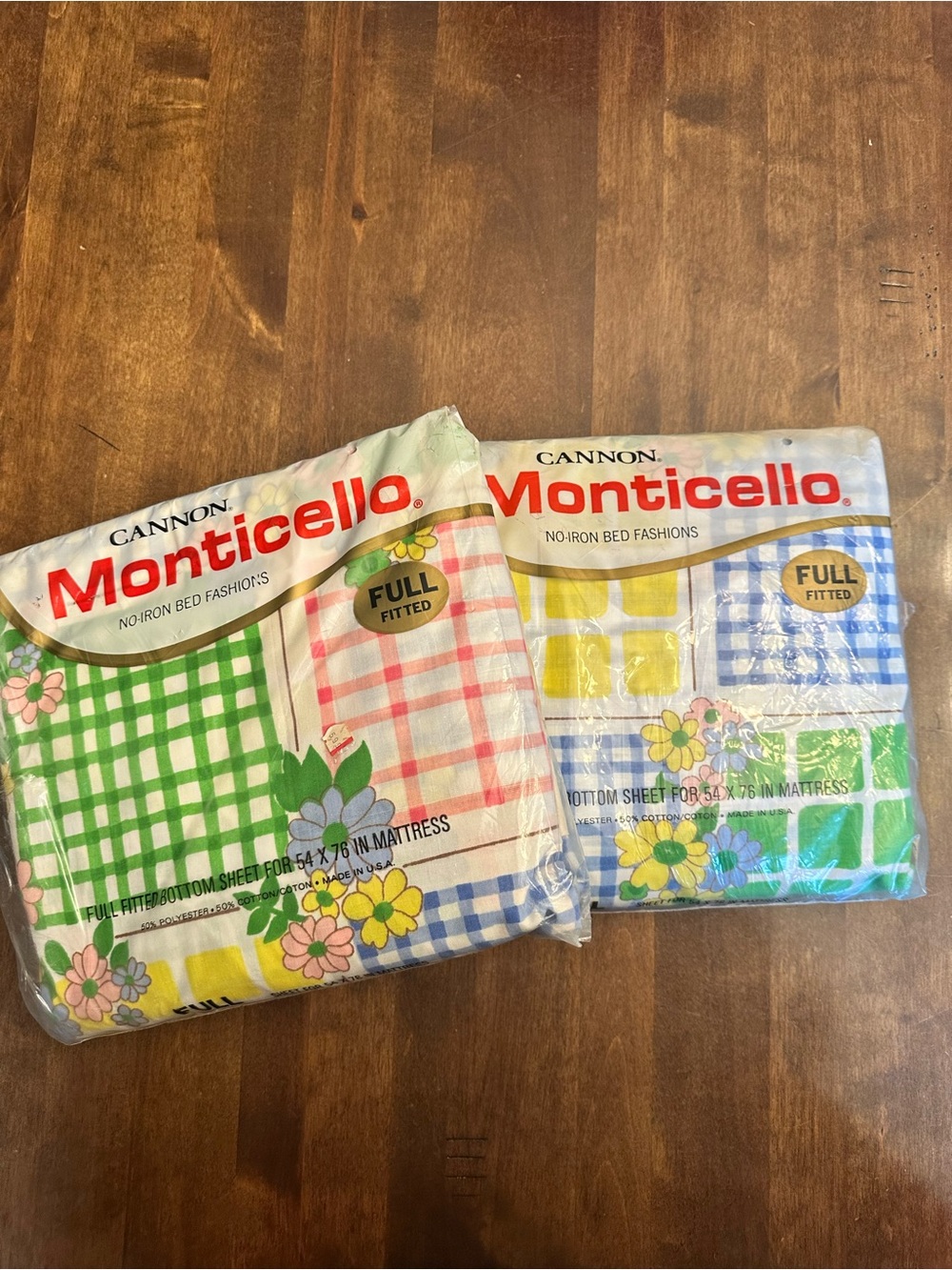 Vtg Cannon Monticello full-size fitted bottom sheet picnic-style check